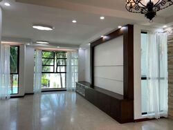 Hilltop Grove (D23), Condominium #558501481